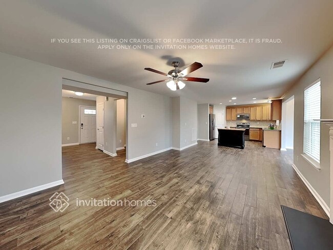 Building Photo - 223 Elba Dr