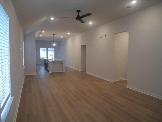 Building Photo - 6435 Downey Ln