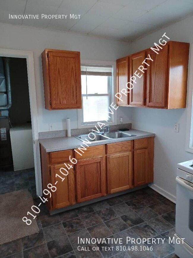 Building Photo - 523 Pine St
