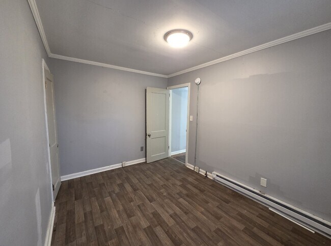 Building Photo - 2671 Roy St