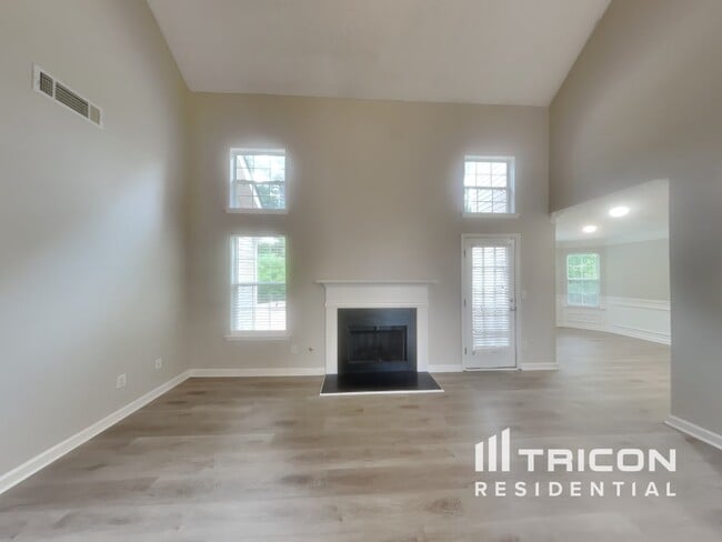 Foto del edificio - 12513 Lakeside Pkwy