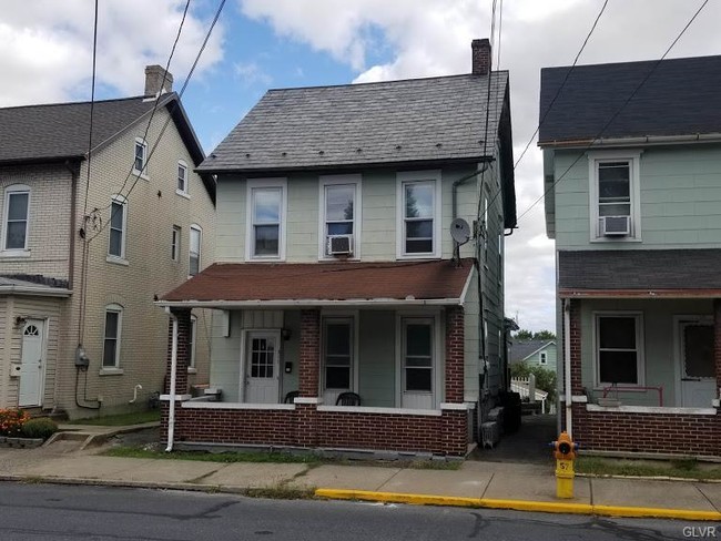 Building Photo - 211 S 2nd St