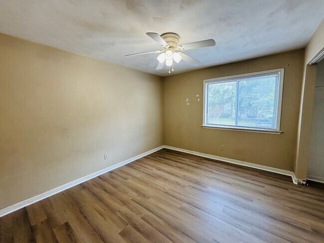 Foto del edificio - 403 Berryfield Ln