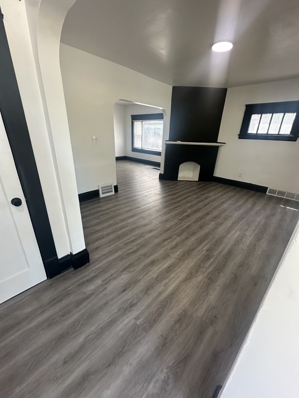 Building Photo - 11320 Durant Ave