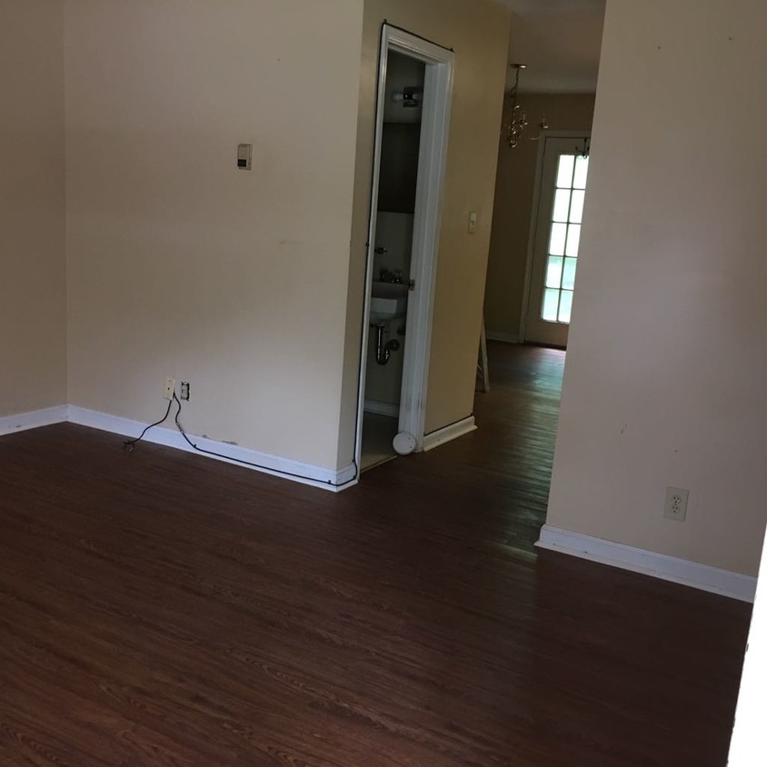 Living room - 164 Stephen Dr