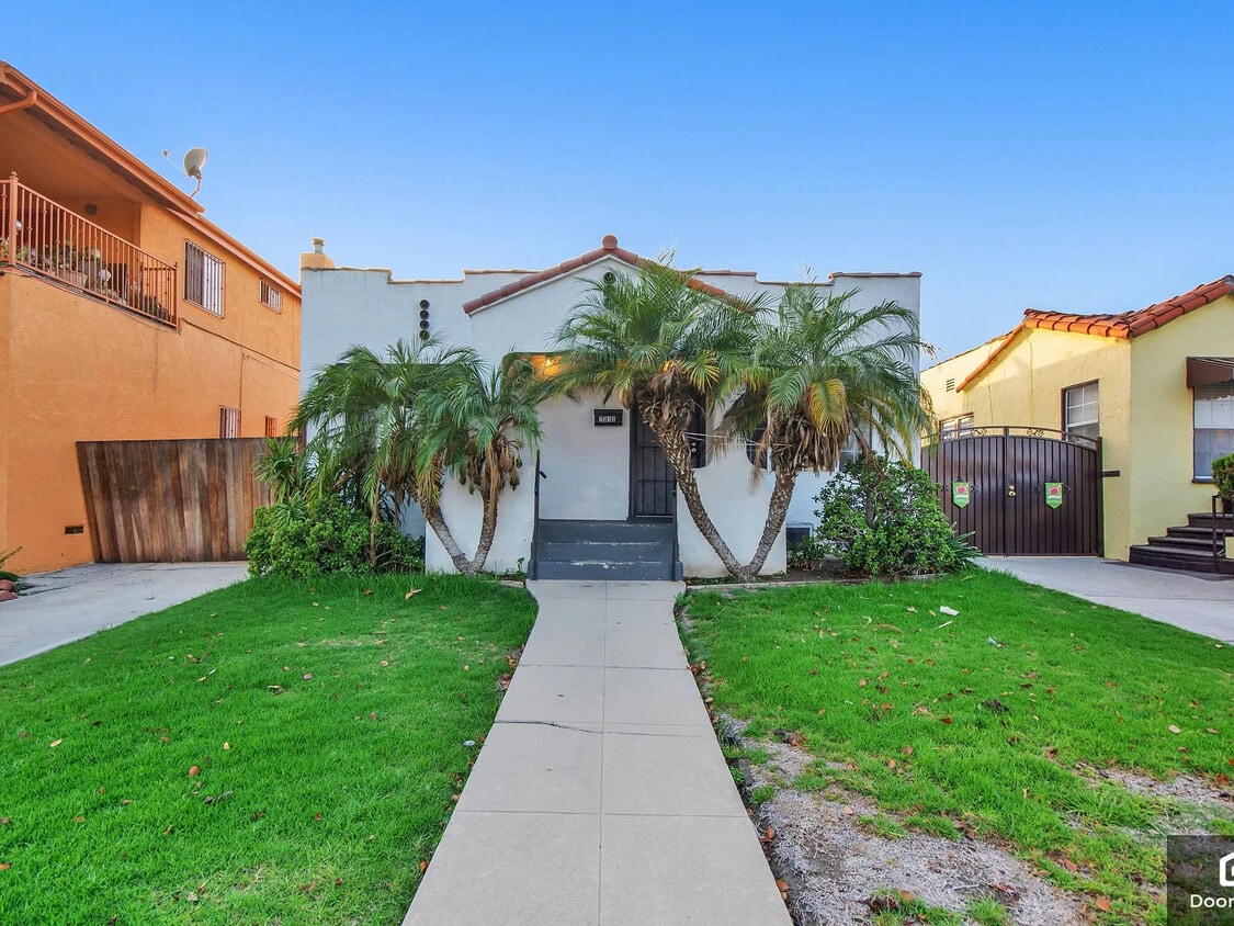 Primary Photo - 7315 S Harvard Blvd