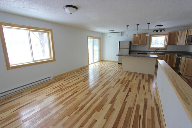 Foto del edificio - 902 3rd Ave N