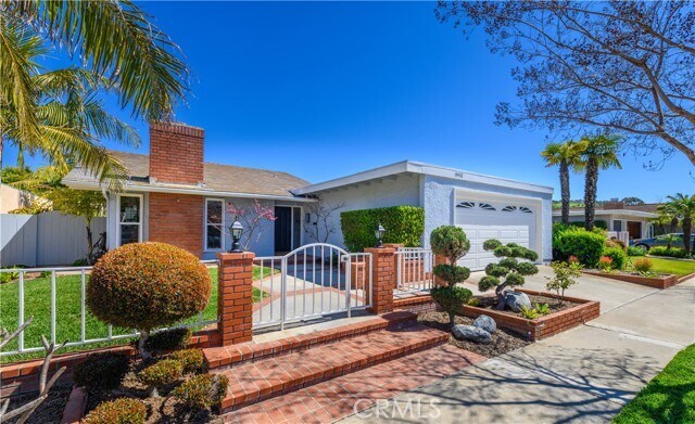 Building Photo - 19432 Sierra Lago Rd