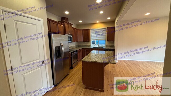 Foto del edificio - Spacious 4-Bedroom Home | 2.5 Bath | A/C |...