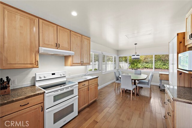 Building Photo - 1516 Seacrest Dr