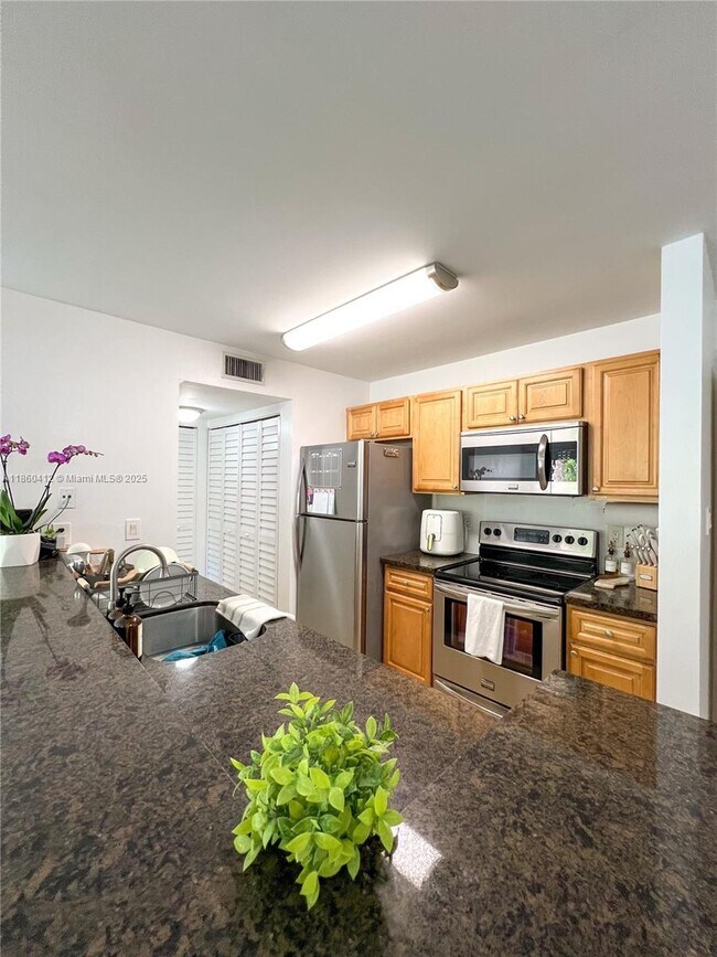 Building Photo - 15821 SW 104th Terrace