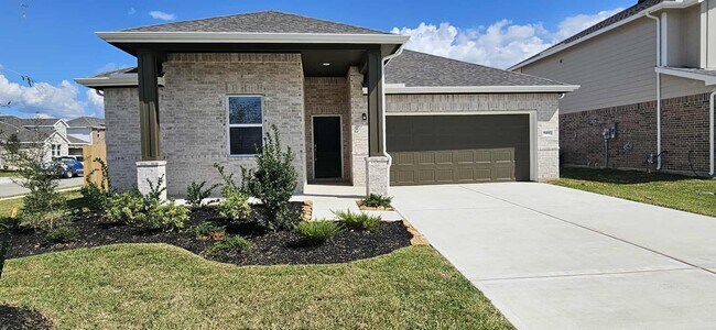 Building Photo - 8442 Bay Oaks Dr