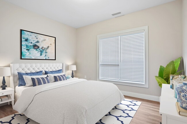 2 HAB, 2 BA - DORMITORIO - Bridge Street Commons