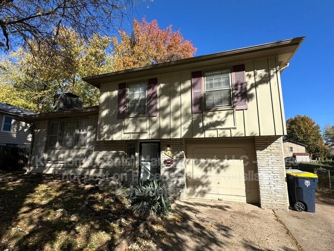 Foto del edificio - 7906 E 93rd St