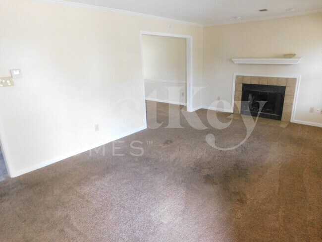 Foto del edificio - 2428 Green Glen Dr