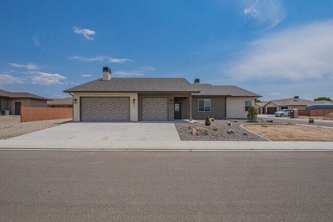 Foto del edificio - 846 Fire Quartz Ln