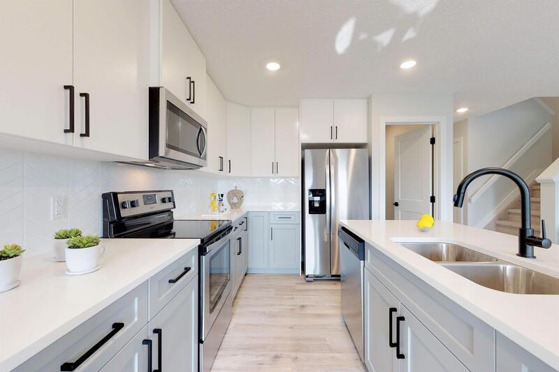 Photo principale - 7912-7174 174 Ave NW