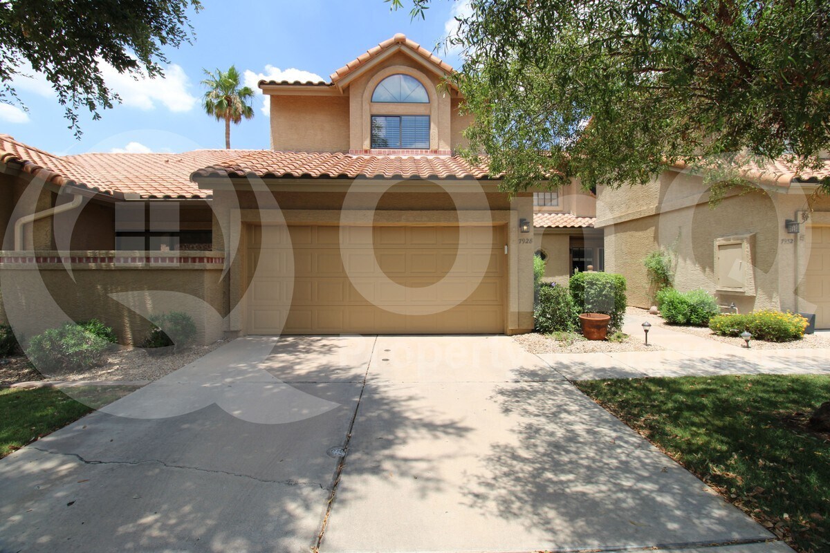 Foto principal - 7928 E Pepper Tree Ln