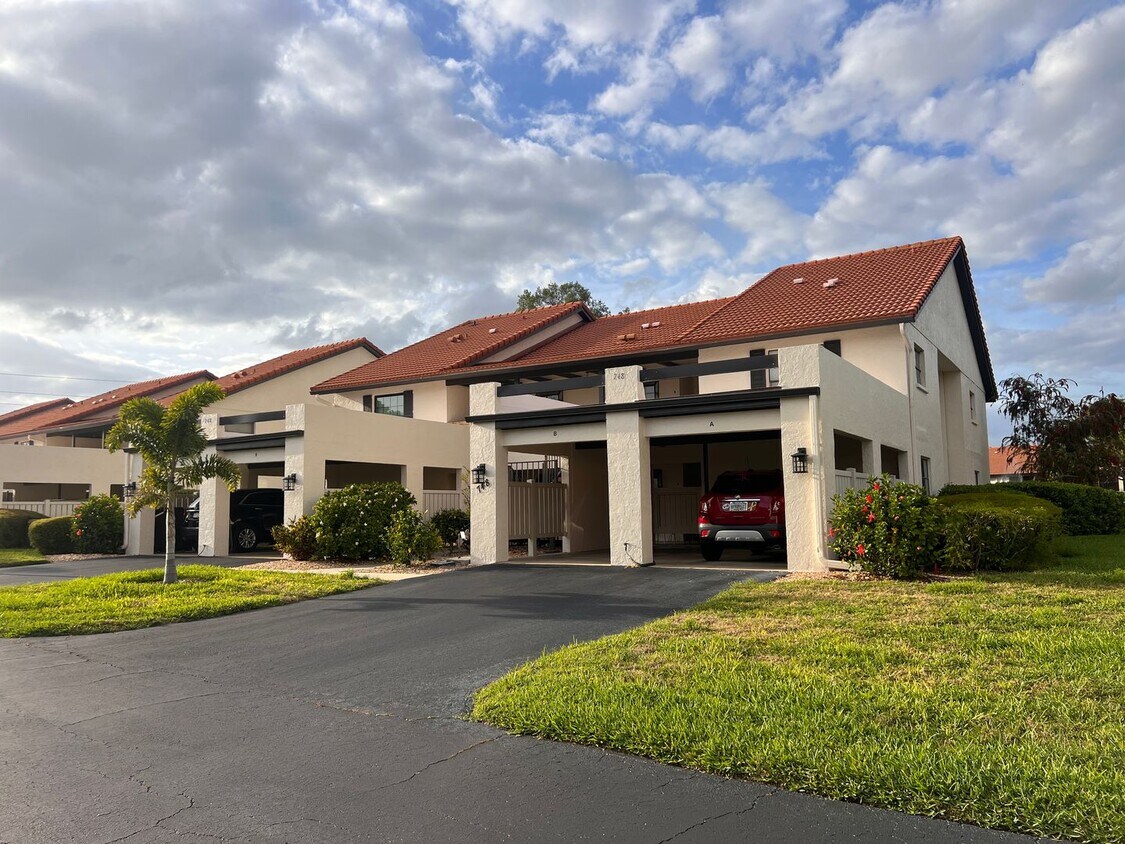 Foto principal - 2bd/2ba Townhome