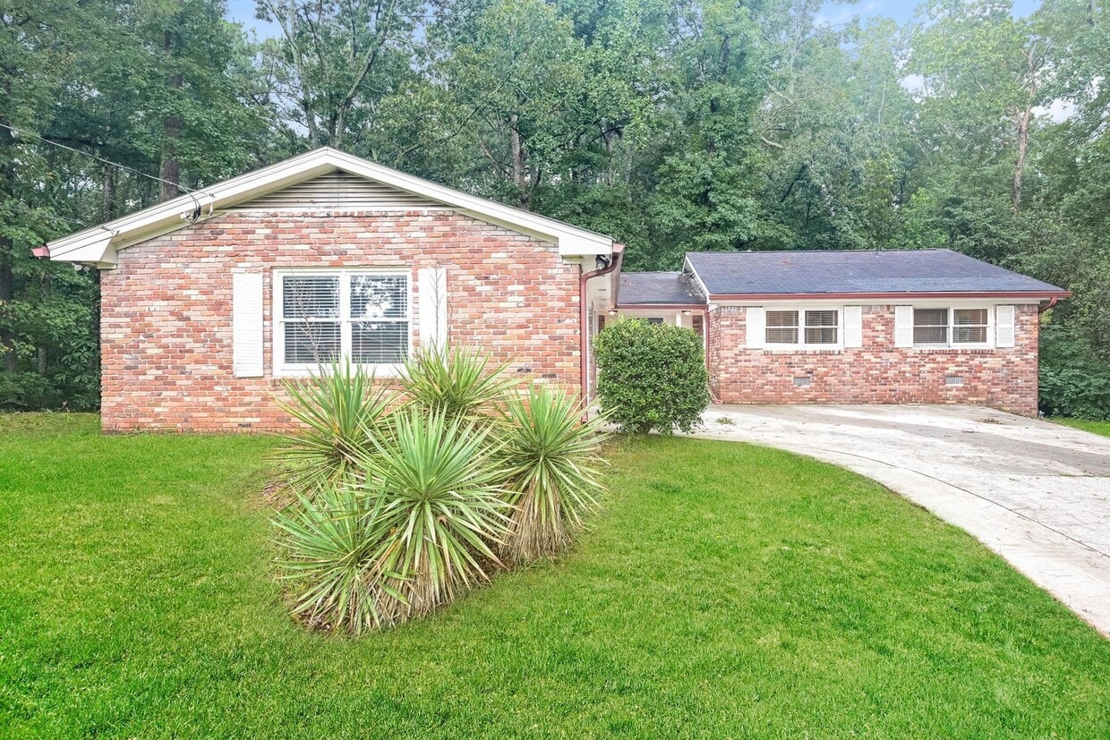 Primary Photo - 3723 Eagle Woods Cir