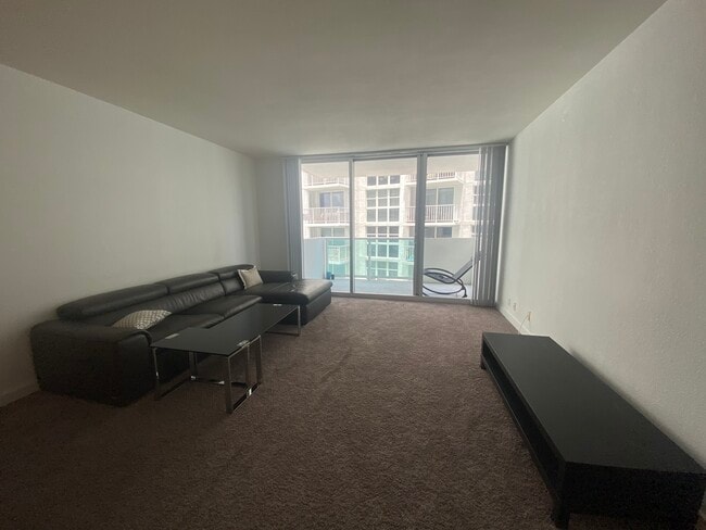 Foto del edificio - 1200 West Ave