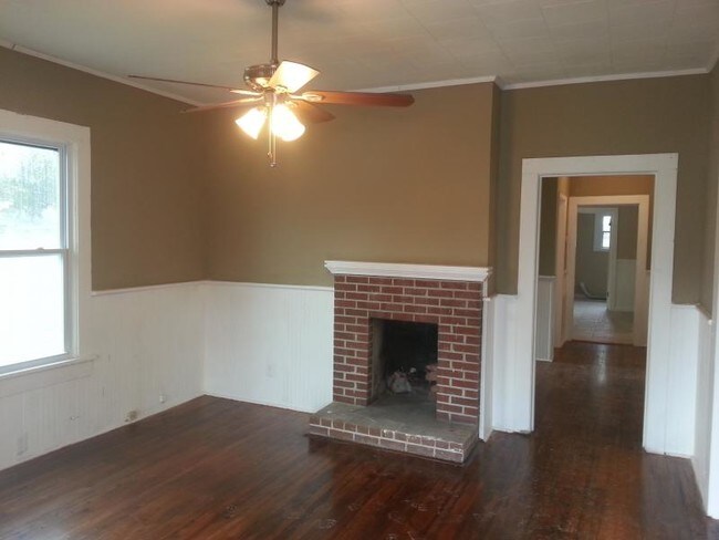 Building Photo - 260 3rd Street
