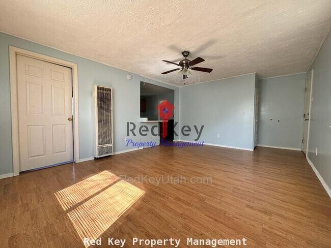 Foto del edificio - 130 S 100 W