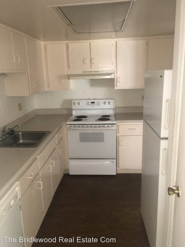 Primary Photo - 3 br, 2 bath House - 2423 Branch Way #105
