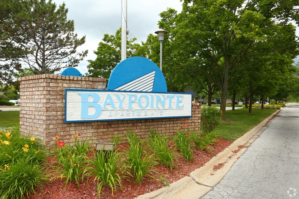 Sign - Baypointe Apartments
