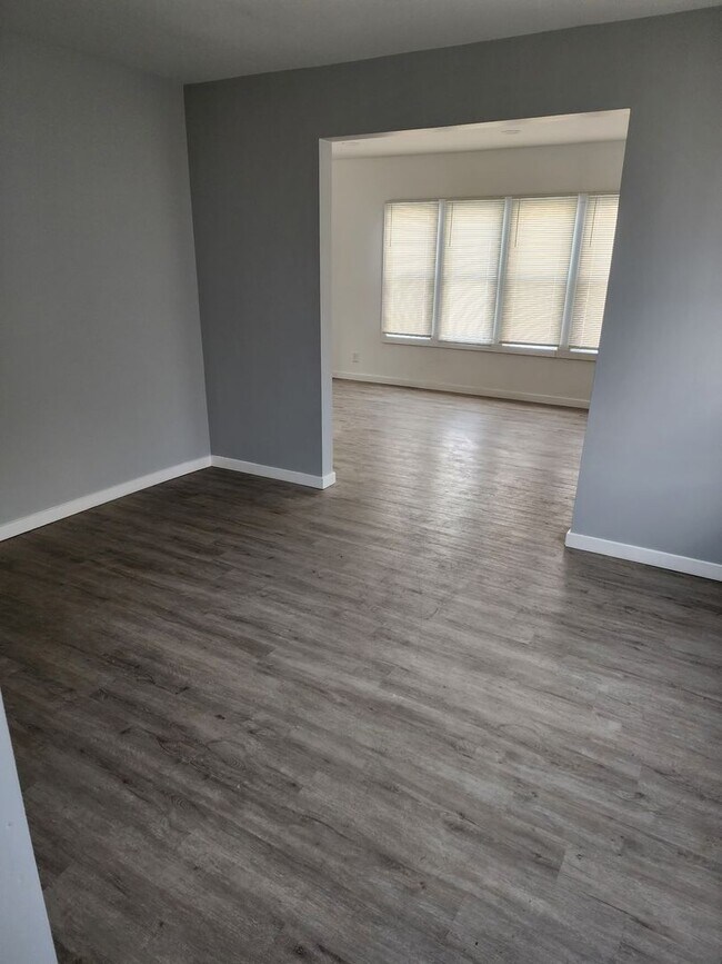 Foto del edificio - 11790 Outer Dr E