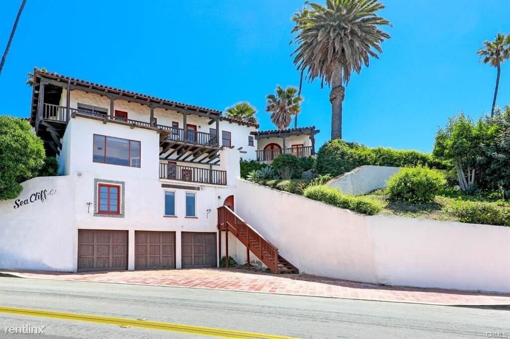 Building Photo - 1 br, 1 bath Triplex - 402 Pasadena Ct # C