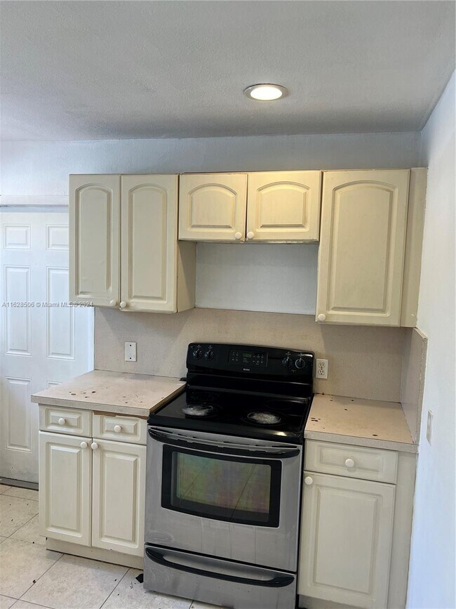 Foto del edificio - 1809 SW 10th St