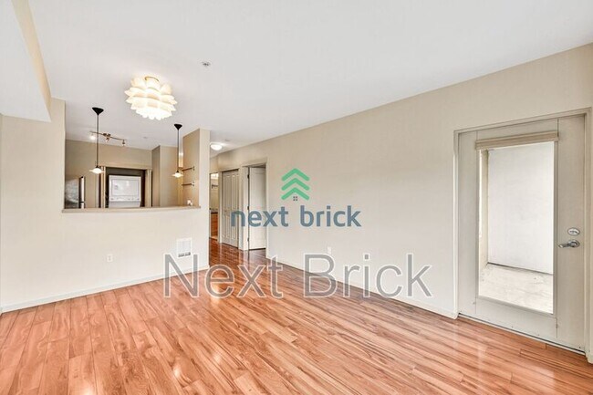 Building Photo - 111 108th Ave NE