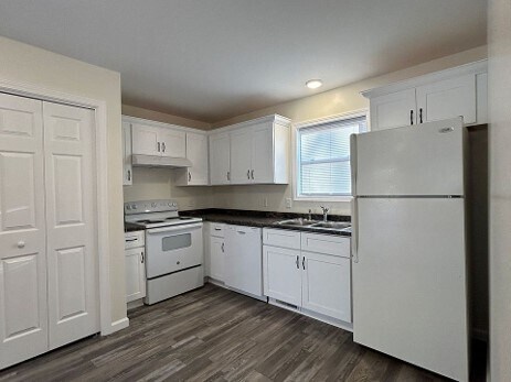 Foto del edificio - 2301 Lakeland Dr