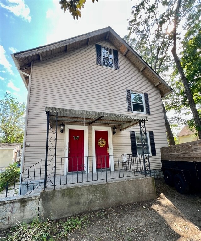 Primary Photo - 15 Baltic St