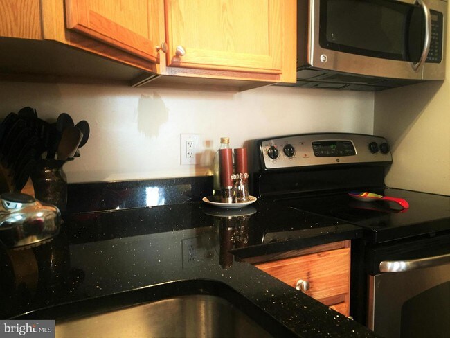 Foto del edificio - 1305 P St NW