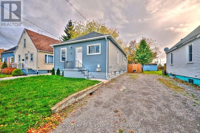 Building Photo - 65 Almond St