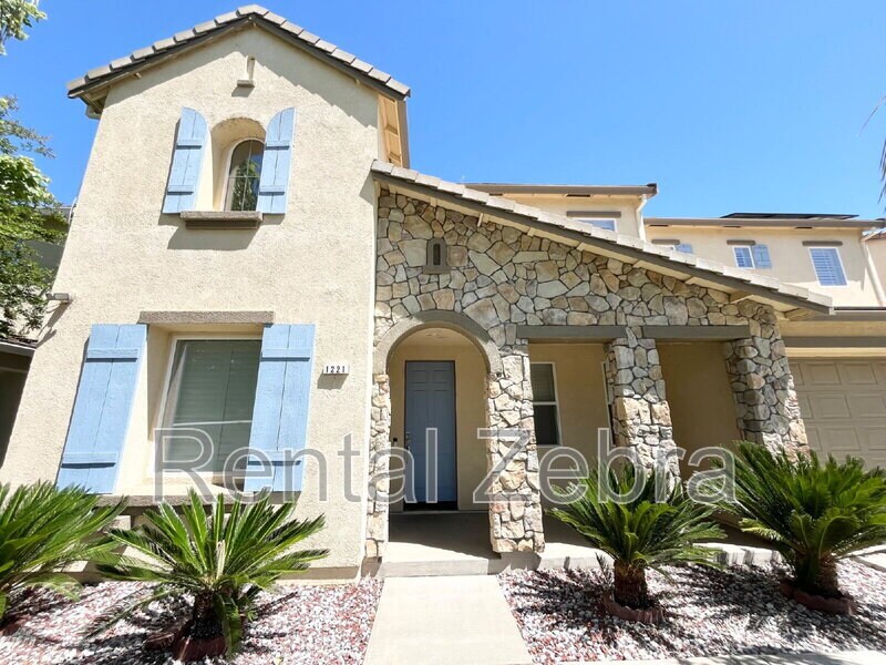 Primary Photo - 1221 CAVALAIRE Ct