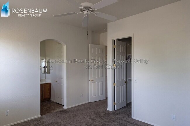Building Photo - 5935 N Talbot Dr