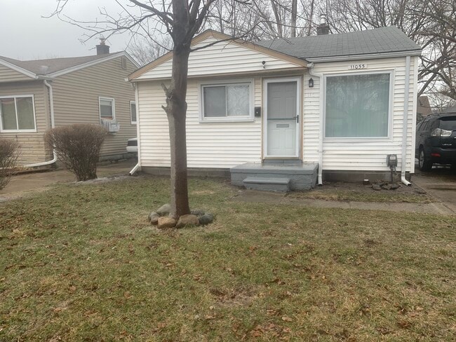 Building Photo - 11055 Chapp Ave