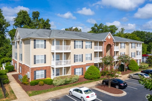 Building Photo - Salisbury Village at Castlewood