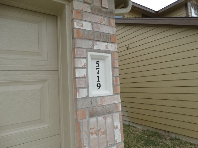 Foto del edificio - 5719 Post Oak Manor Dr