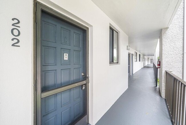 Building Photo - 4381 Trevi Ct