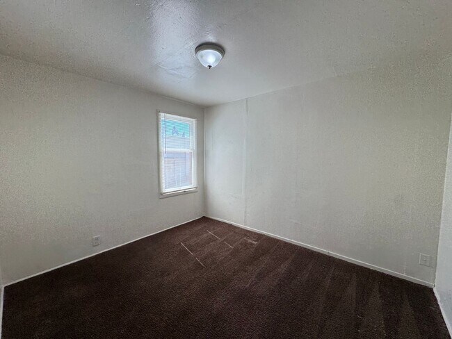 Foto del edificio - 209 Warren Ave