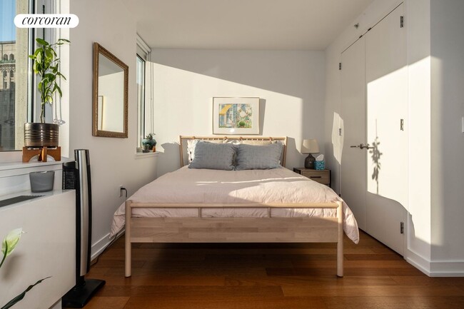 Foto del edificio - 227 W 77th St
