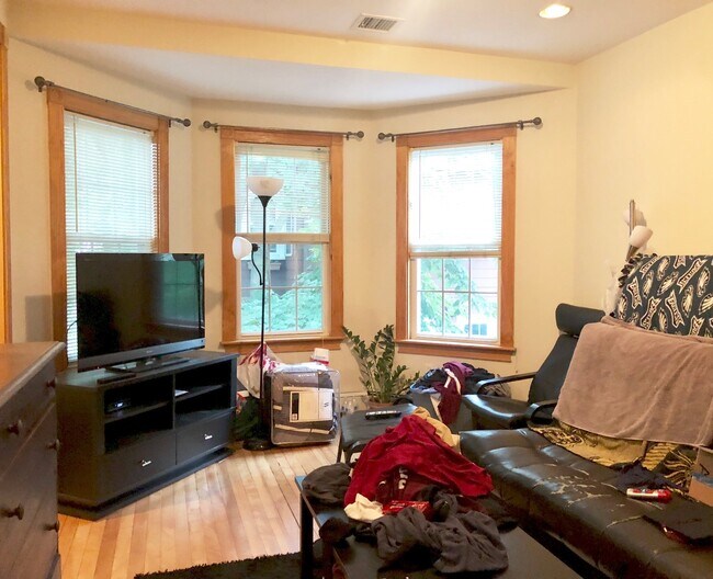 Foto del edificio - 257 Savin Hill Ave