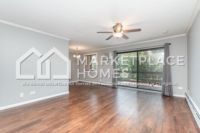 Foto del edificio - 916 Olive Rd