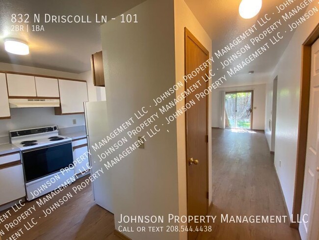 Foto del edificio - Modern Living at The Driscoll Lane Apartme...