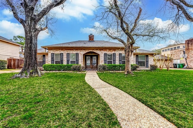 Foto del edificio - 3022 Triway Ln