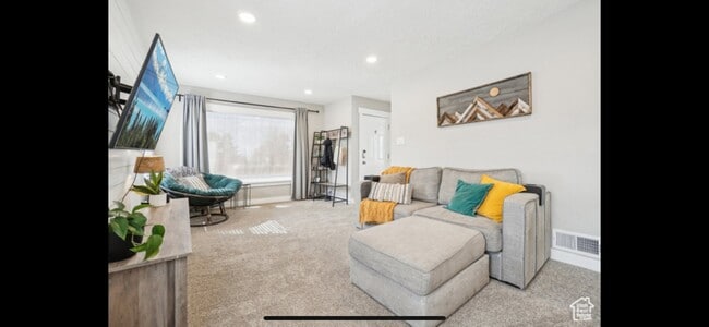 Building Photo - 3513 US-89